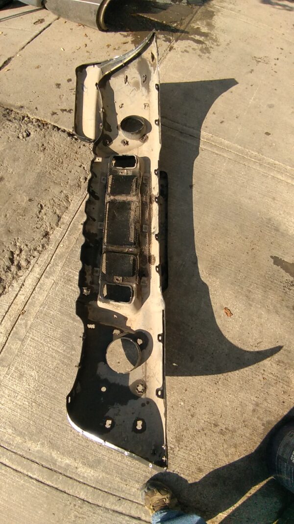 Parachoque delantero mahindra pick up 2008 - 2010 - Imagen 6