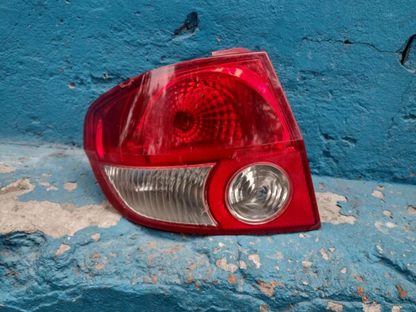 Foco trasero izquierdo Hyundai getz 2003 - 2005