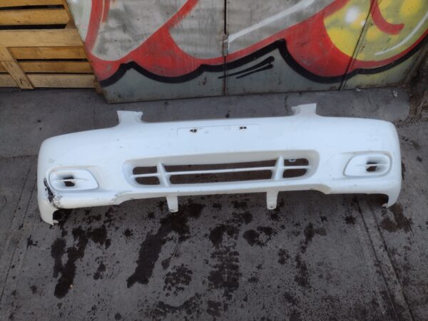 Parachoque delantero hyundai accent 2000 - 2002