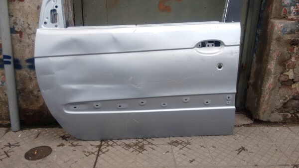 Puerta delantera izquierda renault scenic 2000 - 2006 - Imagen 4