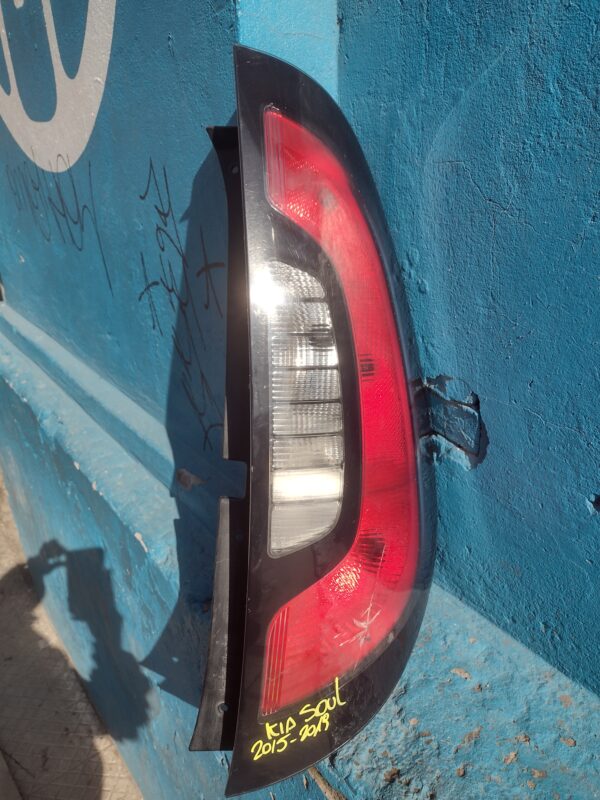 Foco trasero derecho kia soul 2015 - 2019
