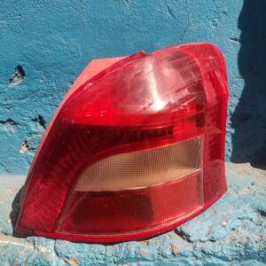 Foco trasero derecho Toyota Yaris Sport 2006 - 2009