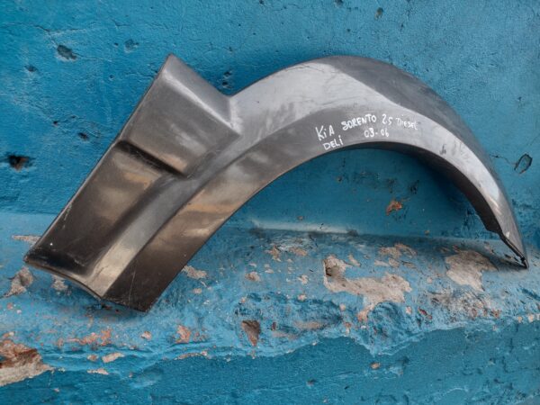 Moldura delantrero derecho Kia Sorento 2003 - 2006 - Imagen 2