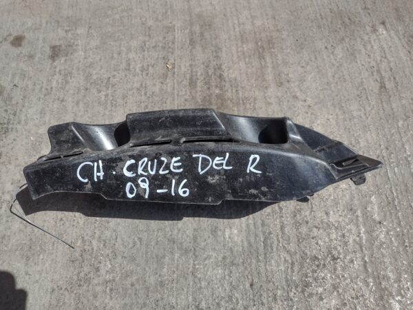 Mensula delantera derecha Chevrolet Cruze 2009 - 2016 - Imagen 3