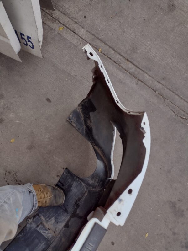 Parachoque trasero Mazda CX7 2009 - 2012 - Imagen 9