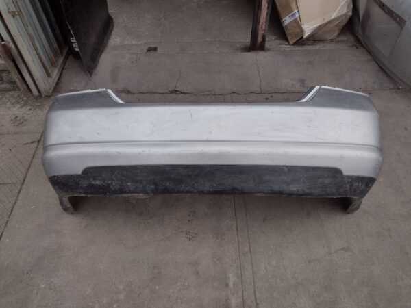 Parachoque trasero Nissan tida sedan 2009 - 2016