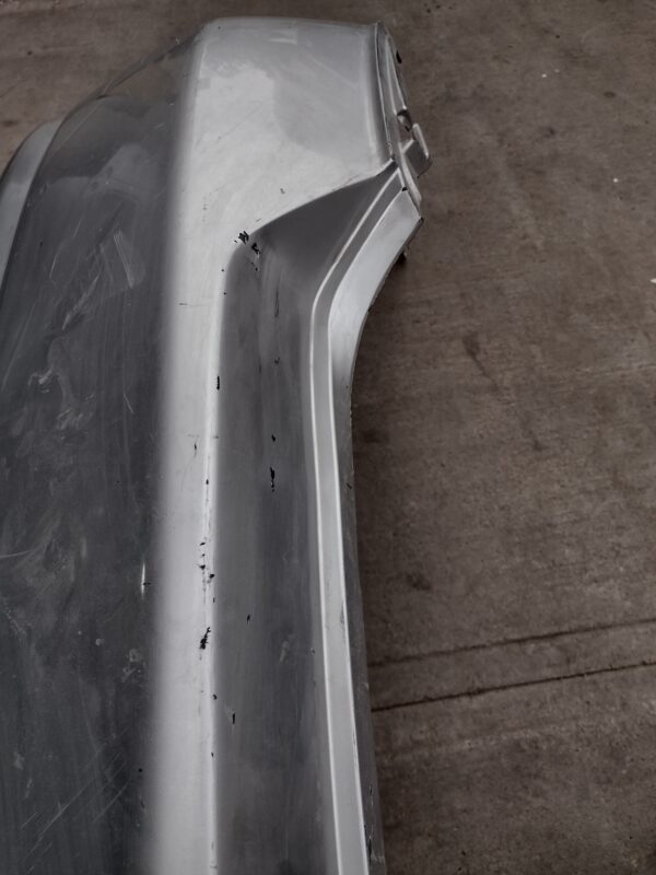 Parachoque trasero Nissan tida sedan 2009 - 2016 - Imagen 4