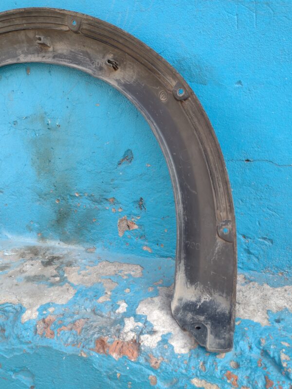 Moldura delantera izquierda Chevrolet Montana 2004 - 2010 - Imagen 8
