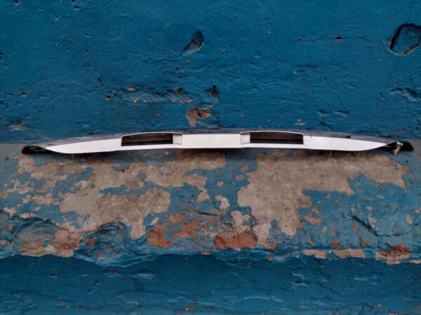 Moldura de maleta Toyota Yaris 2007 - 2013 - Imagen 4