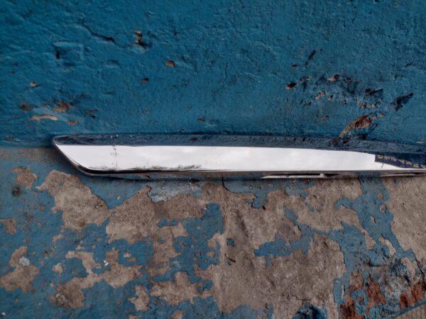 Moldura de maleta Toyota Yaris 2007 - 2013 - Imagen 2