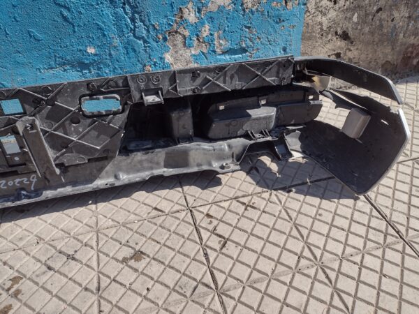 Parachoque trasero Maxus t60 2017 - 2022 - Imagen 8
