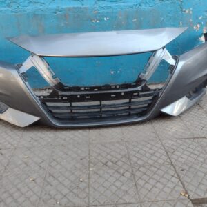 Parachoque delantero Nissan Versa 2019 - 2023