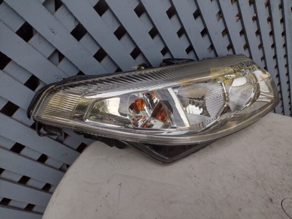 Optico derecho renault laguna 2003 - 2006 - Imagen 2