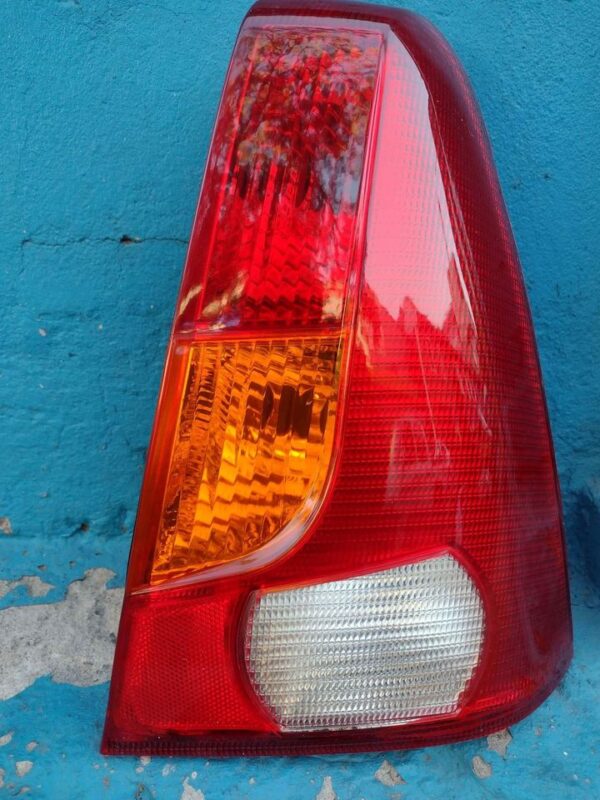 Foco trasero derecho Renault Logan 2006 - 2009