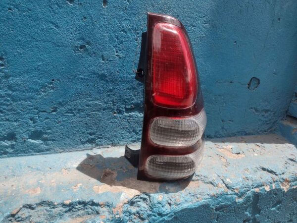 Foco trasero derecho Toyota Land Cruiser Prado 2006 - 2010 - Imagen 2