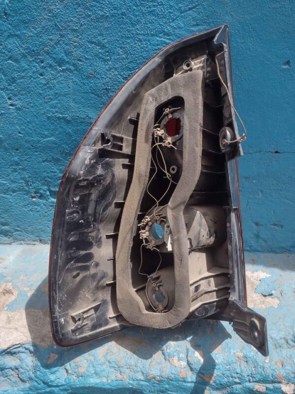 Foco trasero derecho Toyota Land Cruiser Prado 2006 - 2010 - Imagen 8