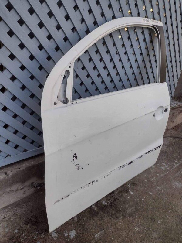 Puerta delantera izquierda Volkswagen gol 2012 - 2023 - Imagen 3