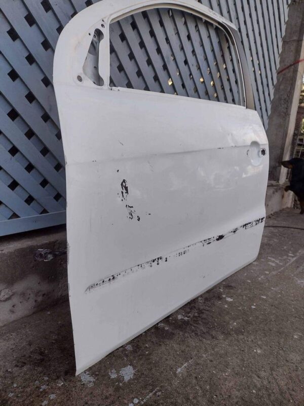 Puerta delantera izquierda Volkswagen gol 2012 - 2023 - Imagen 5