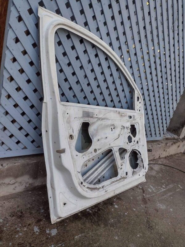 Puerta delantera izquierda Volkswagen gol 2012 - 2023 - Imagen 7