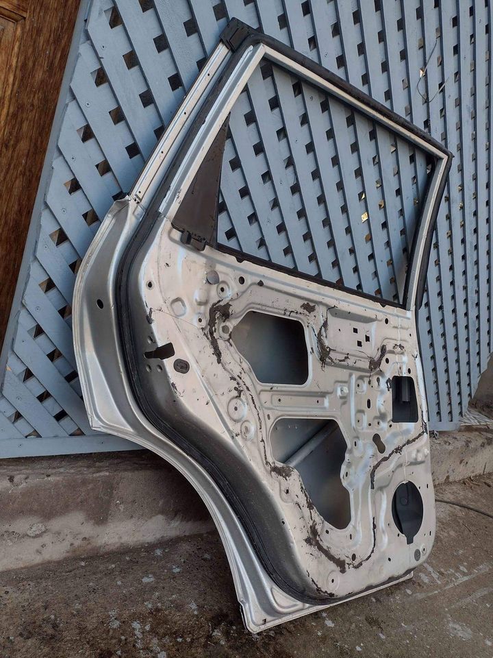 Puerta trasera izquierda Nissan X-Trail 2016 - 2023 - Imagen 5