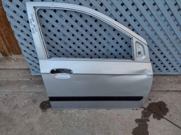 Puerta delantera derecha Hyundai Getz 2004 - 2010 - Imagen 3