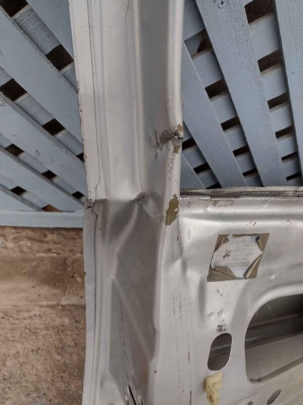Puerta delantera izquierda Chevrolet Corsa 2000 - 2008 - Imagen 8