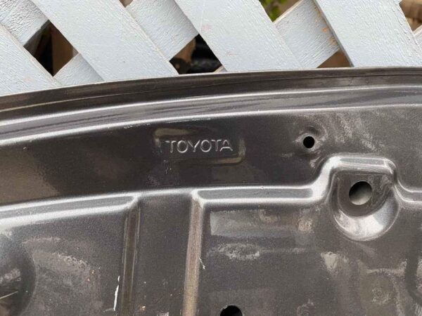 Capot Toyota new Yaris sedan 2007 - 2013 - Imagen 8
