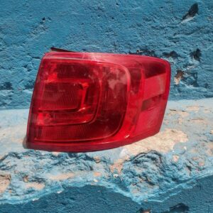 Foco trasero derecho Volkswagen Vento 2011 - 2015