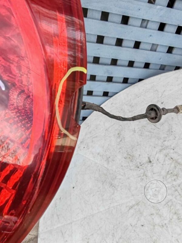 Foco trasero derecho hyundai accent Rb HB 2011 - 2019 - Imagen 4