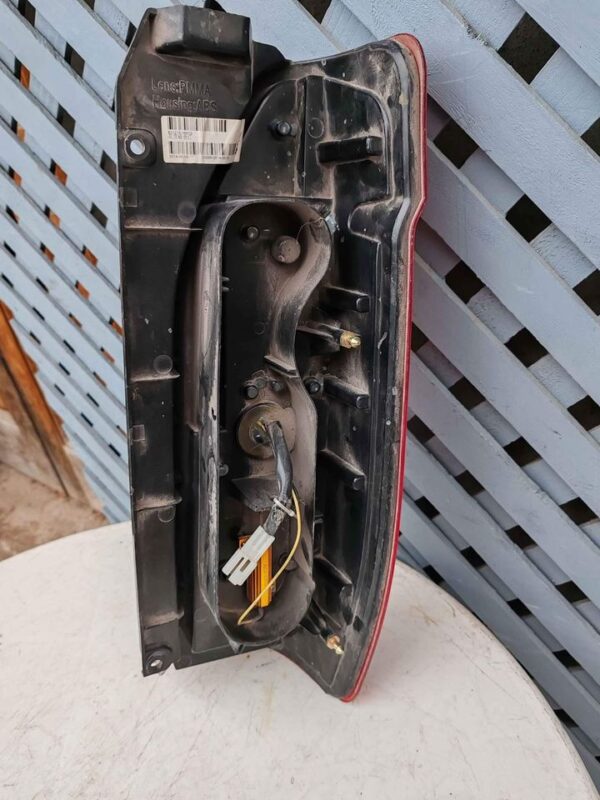 Foco trasero izquierdo Higer H5c Mini Van 2010 - Imagen 5