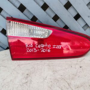 Foco trasero izquierdo de maleta kia cerato 2013 - 2016