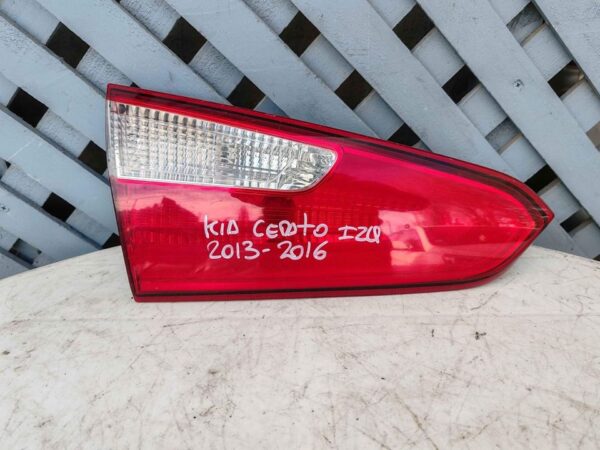 Foco trasero izquierdo de maleta kia cerato 2013 - 2016