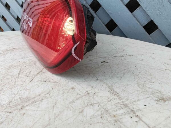 Foco trasero izquierdo de maleta kia cerato 2013 - 2016 - Imagen 4