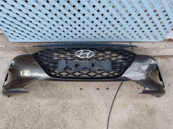 Parachoque delantero Hyundai Accent 2021 - 2023