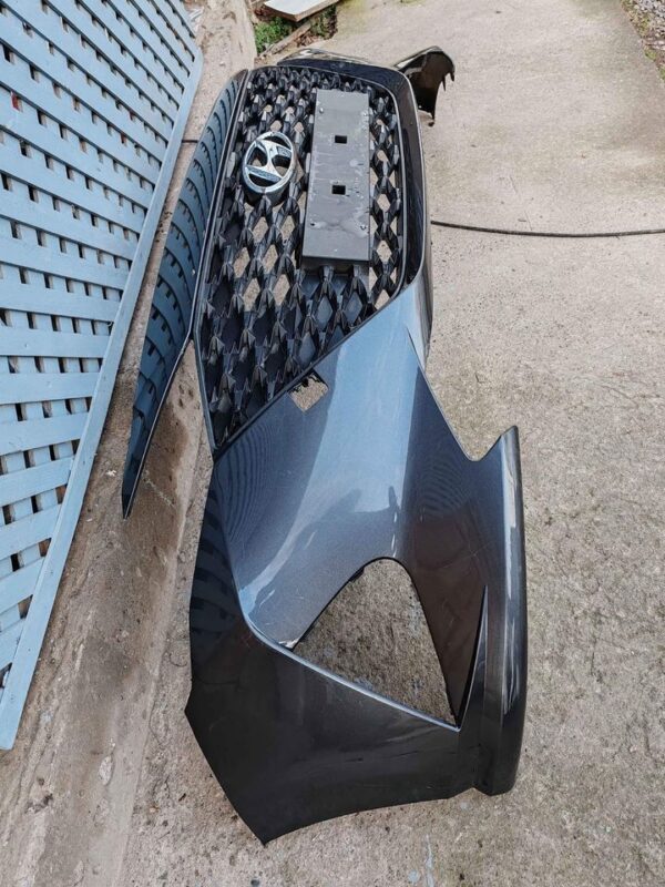 Parachoque delantero Hyundai Accent 2021 - 2023 - Imagen 2
