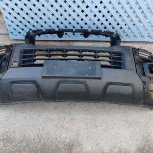 Parachoque delantero SWM G03F 2024