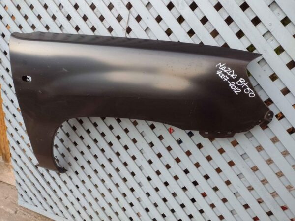 Tapabarro Mazda BT50 2007 - 2012 - Imagen 4