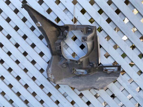 Soporte de neblinero izquierdo BMW 116i F20/ F21 2011 - 2019 - Imagen 2