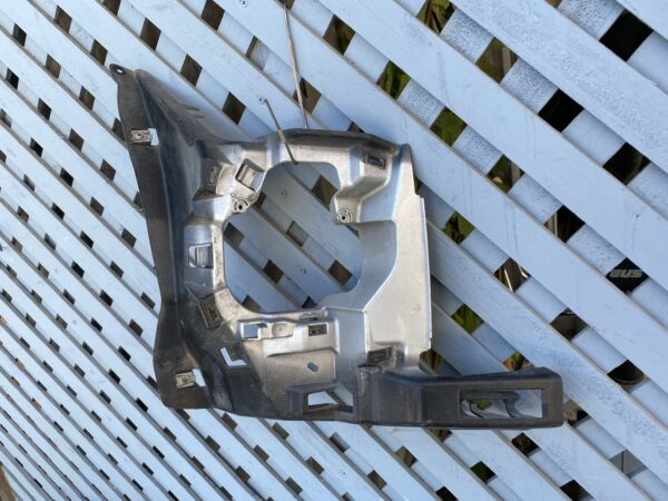 Soporte de neblinero derecho BMW F20/ F21 2011 - 2019