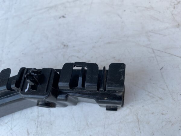 Mensula delantera derecha Suzuki alto 800 2013 - 2020 - Imagen 2