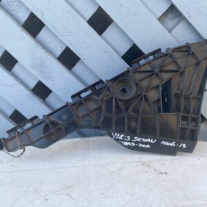 Mensula trasera derecha Toyota Yaris Sedan 2006 - 2013