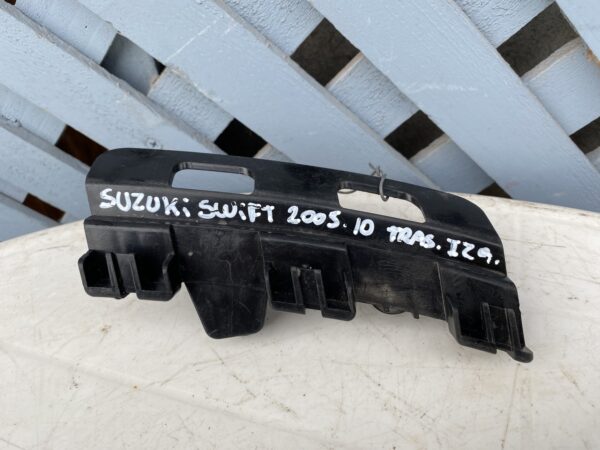 Mensula de foco trasero izquierdo Suzuki Swift 2005 - 2010