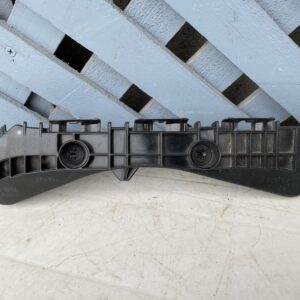 Mensula trasera derecha Toyota Auris 2006 - 2012