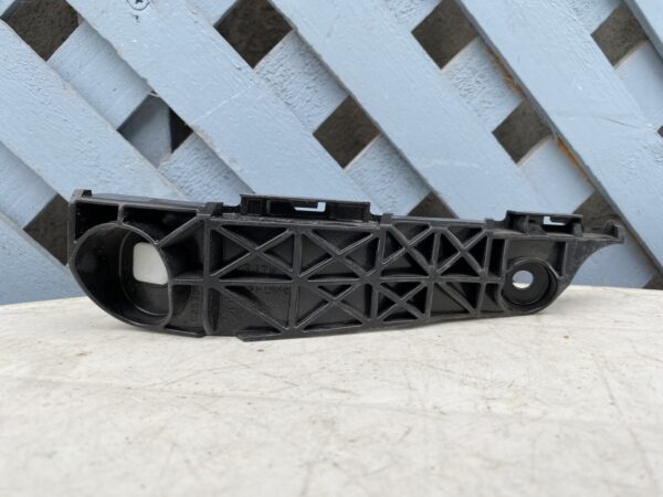 Mensula delantera derecha Toyota Rav4 2006 - 2012