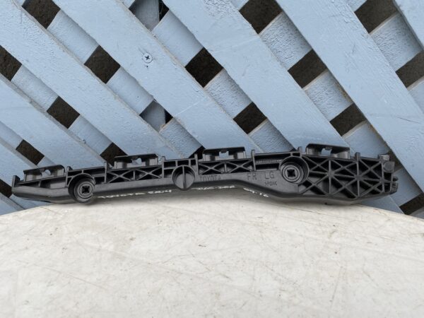 Mensula trasera derecha Toyota Rav4 2009 - 2016