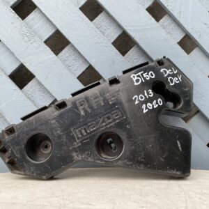 Mensula delantera derecha Mazda BT50 2013 - 2020