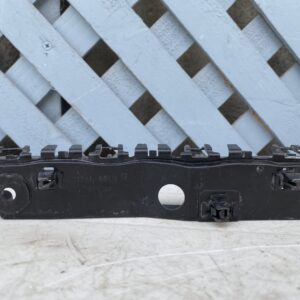 Mensula delantera derecha Suzuki Alto K10 2010 - 2015