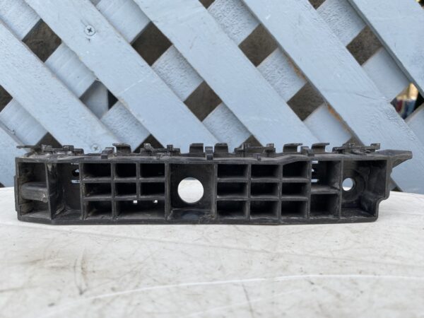 Mensula delantera derecha Suzuki Alto K10 2010 - 2015 - Imagen 2