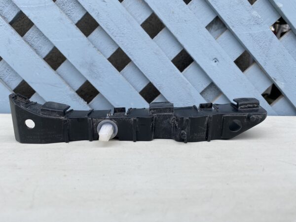 Mensula delantera derecha Hyundai New Accent 2006 - 2010