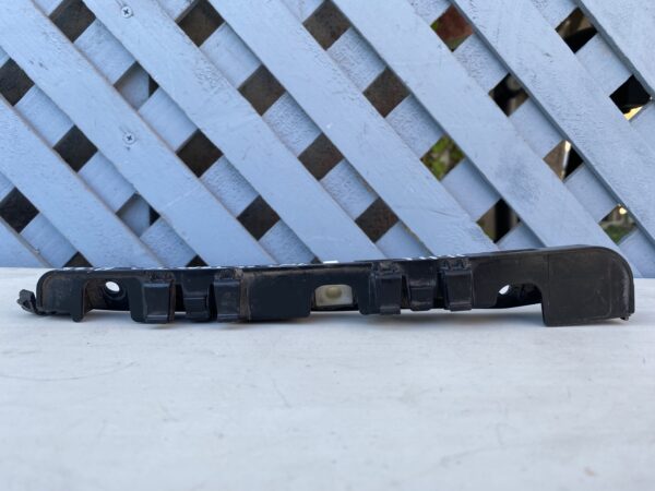 Mensula trasera izquierda Hyundai H1 2007 - 2022 - Imagen 2